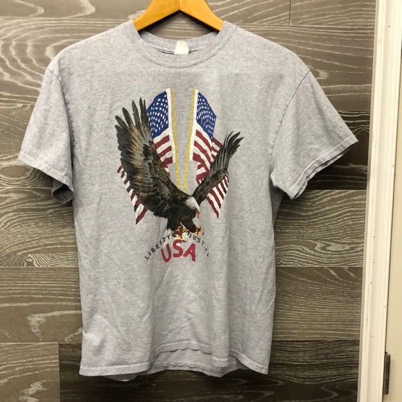 Gildan patriotic t-shirt liberty and justice - Picture 1 of 4